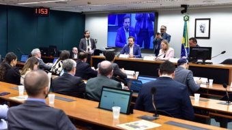 Presidente da Anatel propõe cadastro obrigatório nas redes sociais