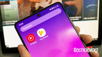 Como baixar músicas para ouvir offline no YouTube Music